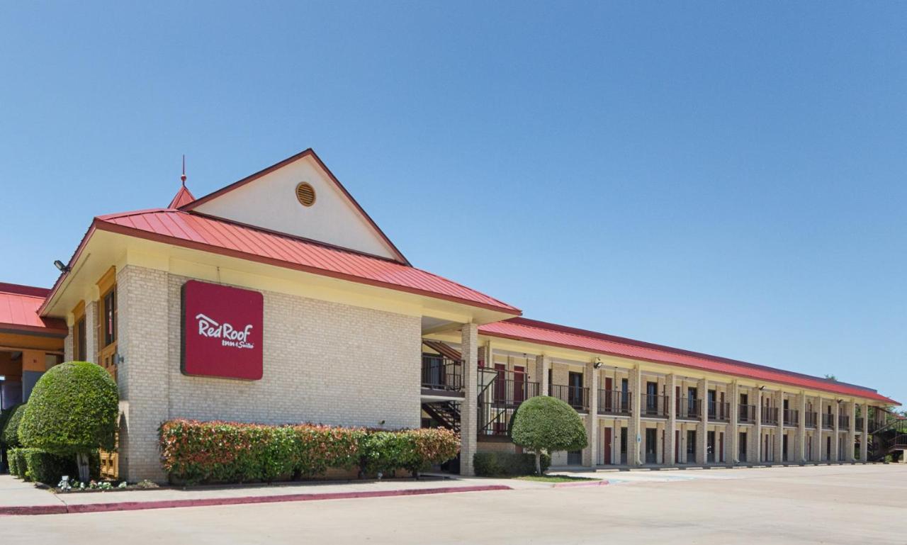 Red Roof Inn Plus+ Dallas - Адисън Екстериор снимка