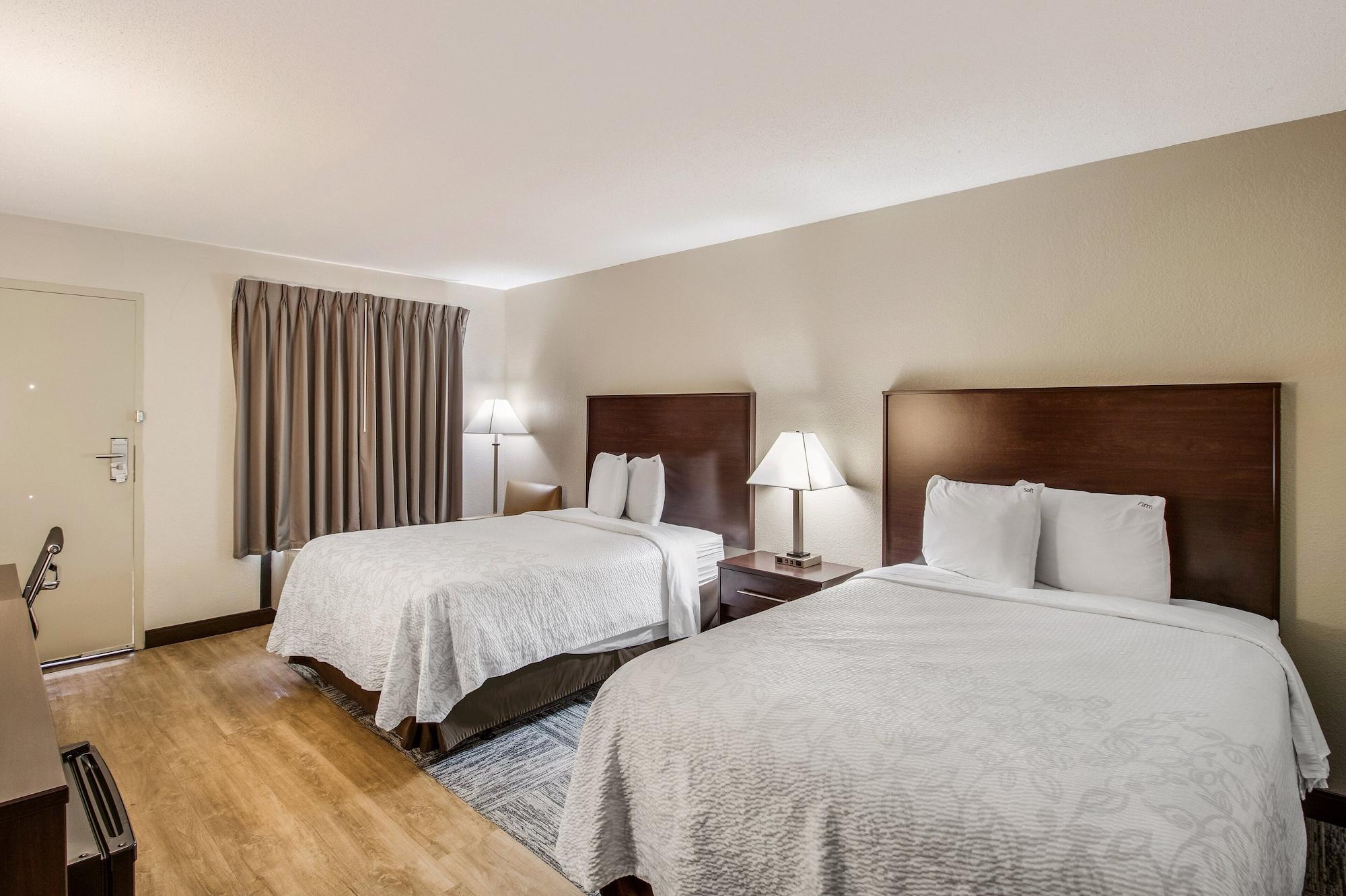 Red Roof Inn Plus+ Dallas - Адисън Екстериор снимка