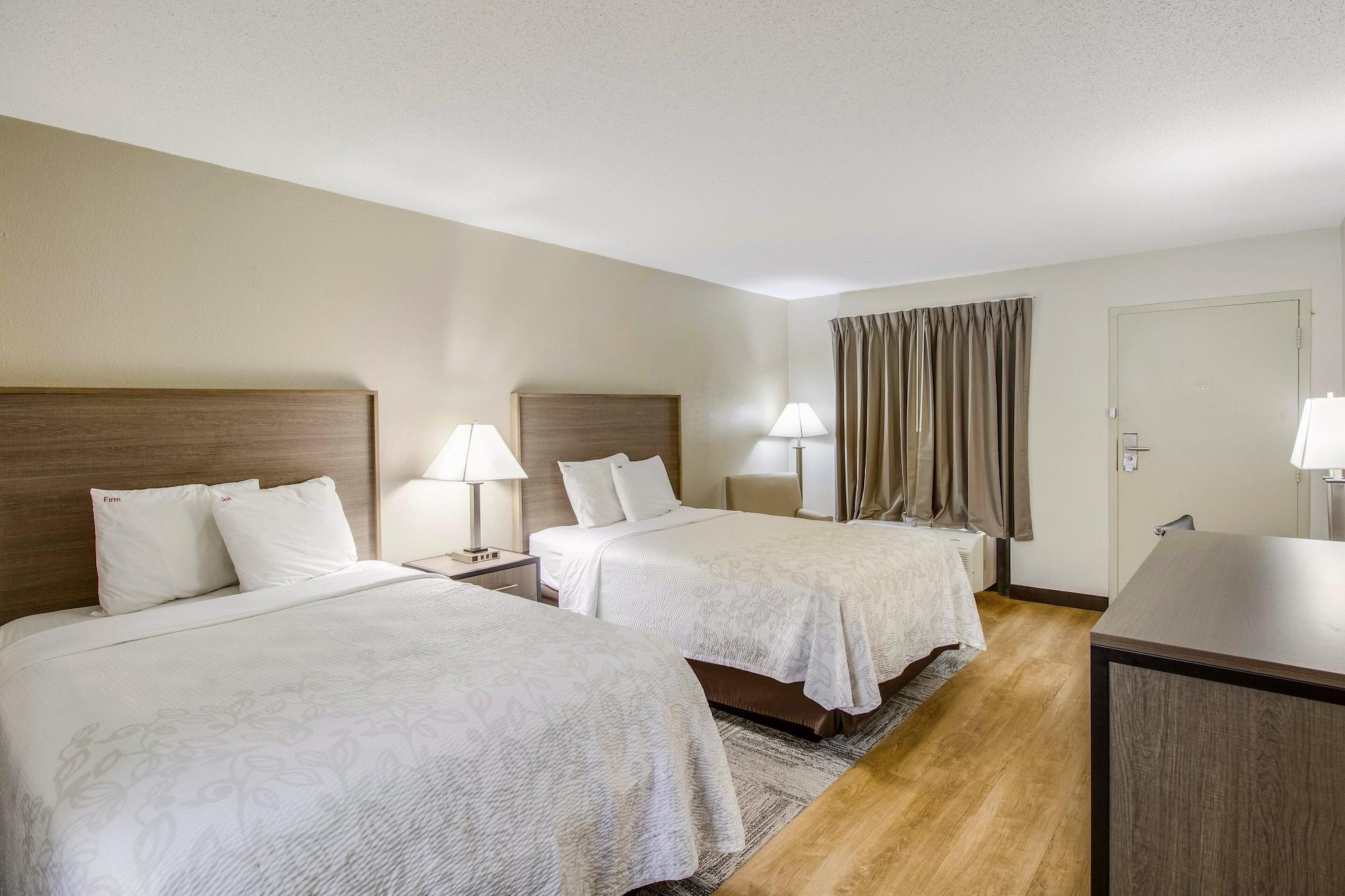 Red Roof Inn Plus+ Dallas - Адисън Екстериор снимка