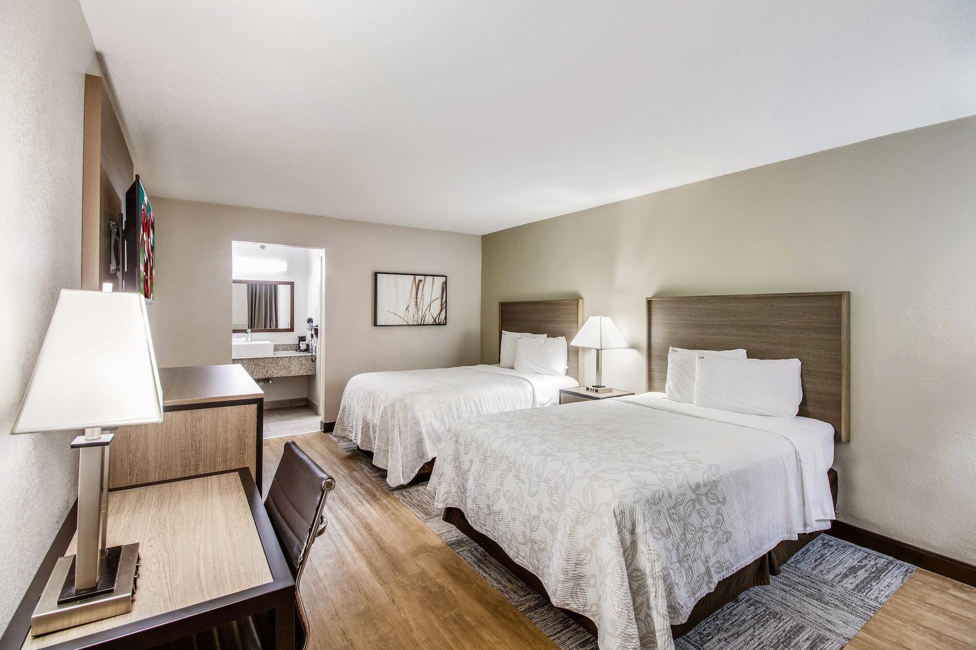 Red Roof Inn Plus+ Dallas - Адисън Екстериор снимка
