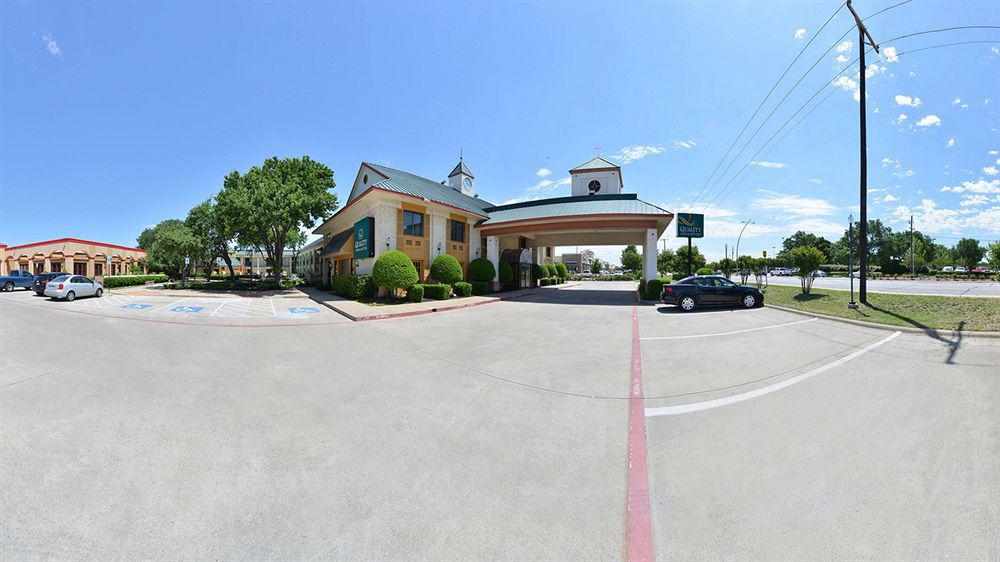Red Roof Inn Plus+ Dallas - Адисън Екстериор снимка
